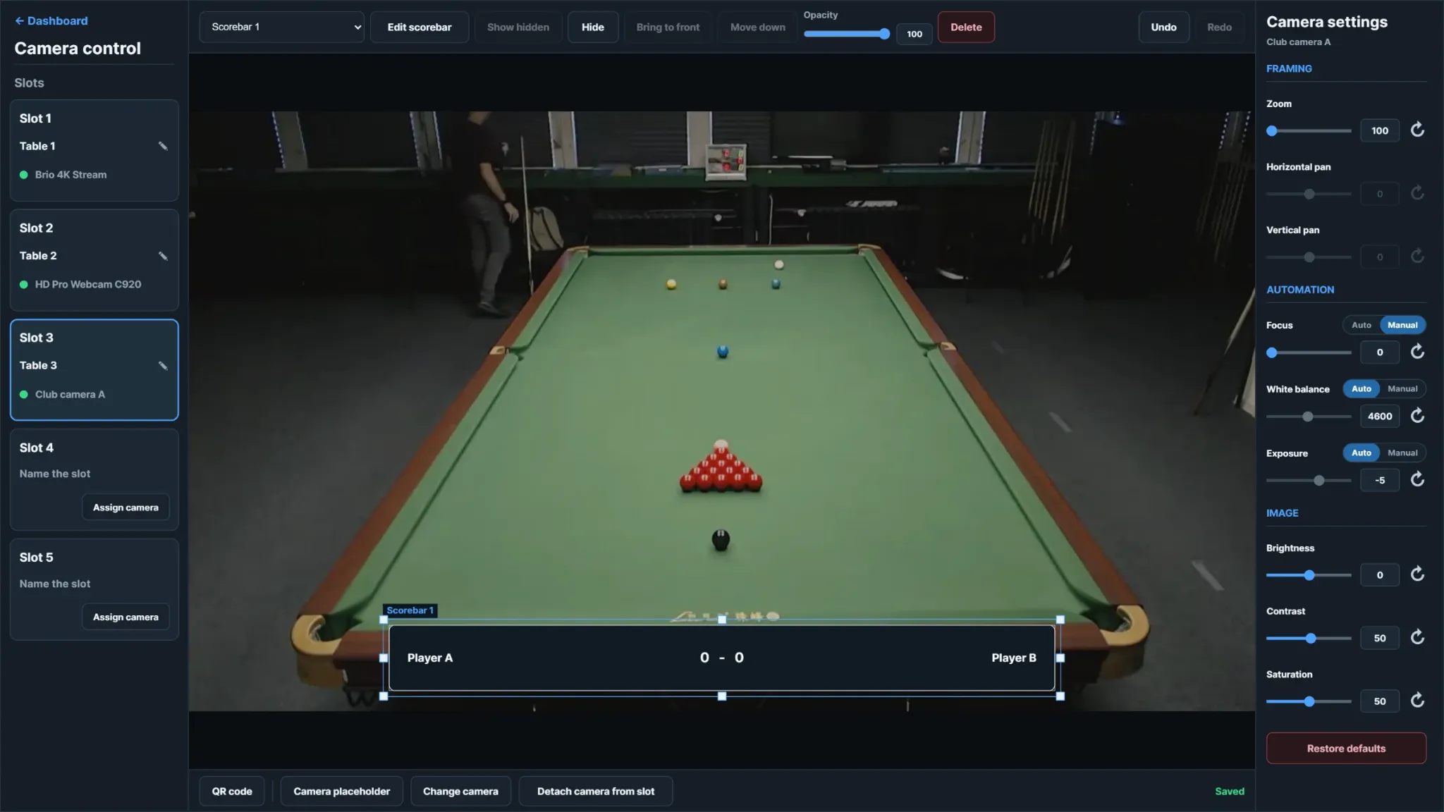 Ekran obsługi kamer Smart Streaming PRO z podglądem stołu, listą kamer po lewej stronie oraz ustawieniami kamery po prawej stronie